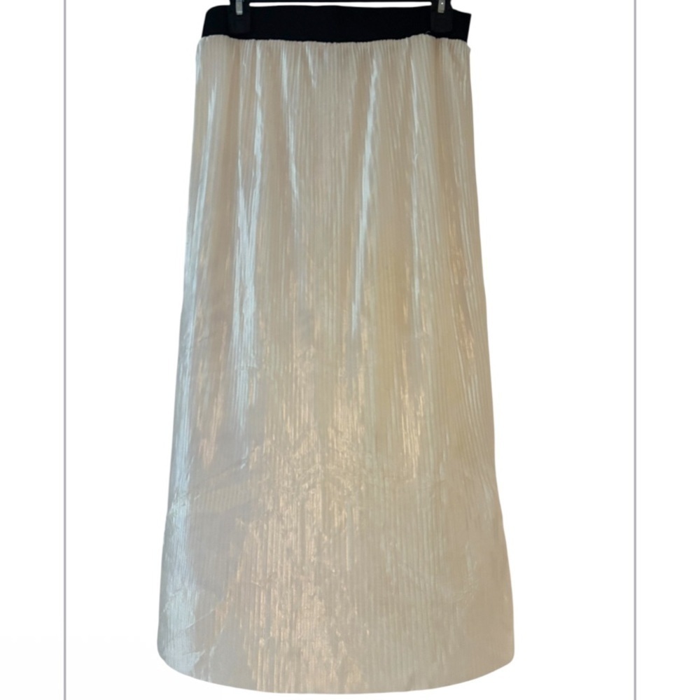 Boohoo Accordion Maxi Skirt NWT